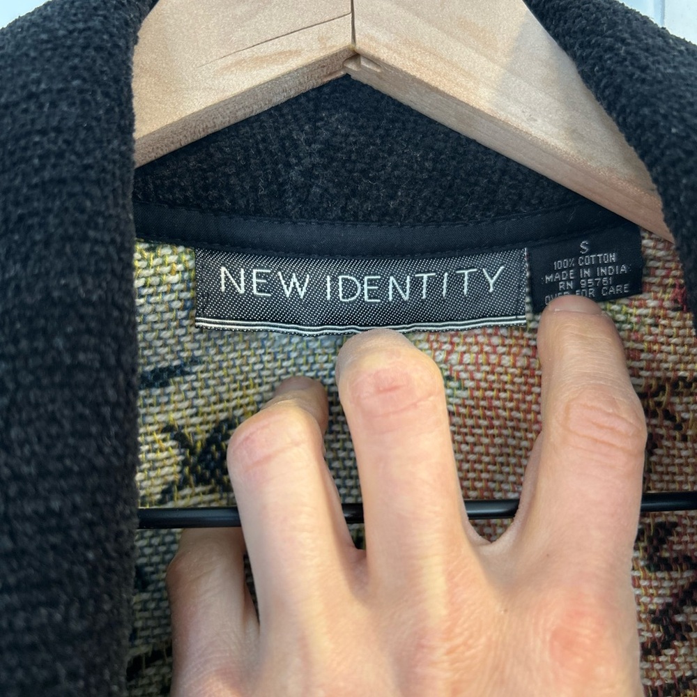 Vintage "New Identity" floral tapestry jacket - Picture 3 of 3